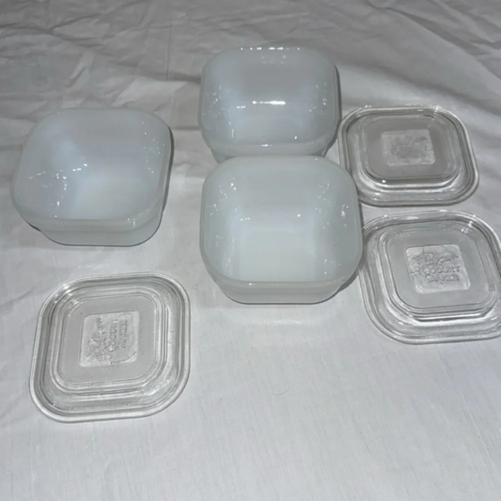 3 Vintage Fire King Balkan‎ Milk Glass Yogurt Maker Bowls Lids